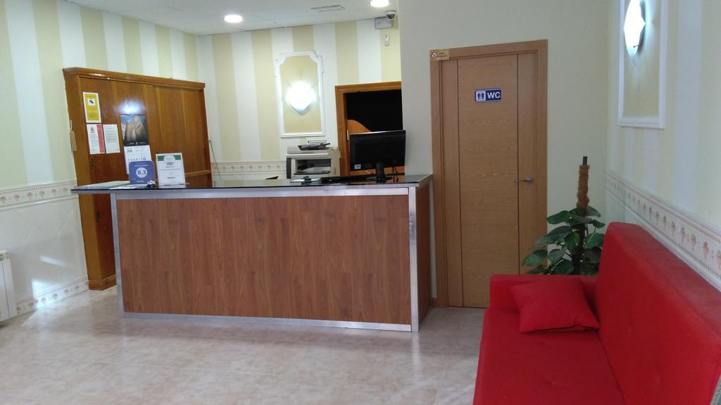 Pension Calfred II Logroño Exteriér fotografie